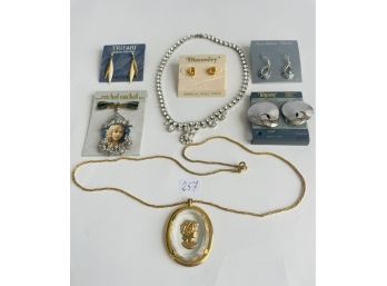 # Lot Of Beautiful Vintage Jewelry - Please View All Photos For A Complete Visual Description  #257