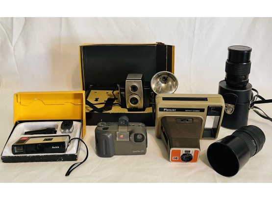 Apple Macintosh QuickTake 200 Camera, Vintage Kodak Cameras And Other Lenses #32