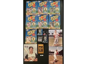 Baseball Lot Of Baseball Players Photos, Score Baseball Cards And Pins #189
