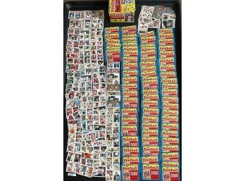 Lot Of 1987 Topps Football Wax Packs Unopened And Opened Cards #199