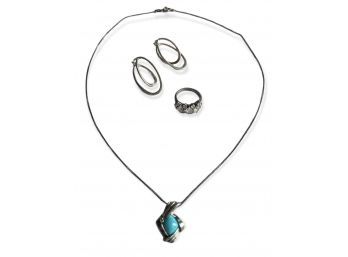 925 Silver And Turquoise Pendant With Chain , Earrings And Ring W/Crystal #32