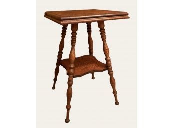 Antique American Oak Turned Leg Parlor Table 28.5 X 18.5  #83