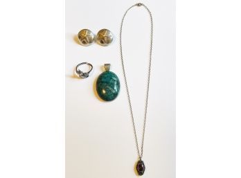 925 Sterling Silver And Malachite Large Oval Pendant, SS Earrings And Ring And 925 SS Pendant W/chain #40