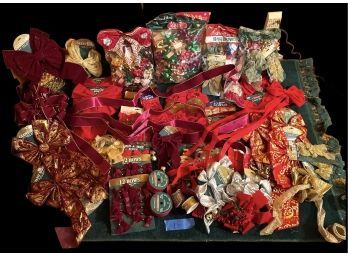 Large Lot Of Vintage Christmas Decoration Bows #15