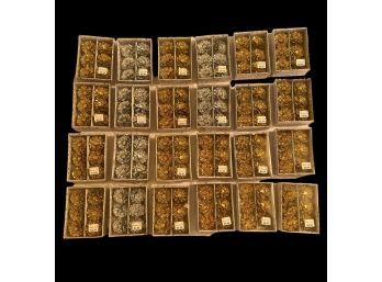Large Lot Of Vintage Gold And Silver Metal Clip On Flowers Treasure Island #22