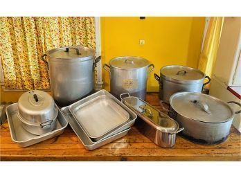 Large Lot Of Aluminum Pots And Trays #159