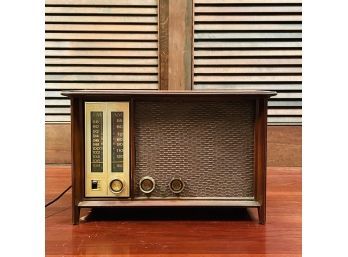 Vintage 1965 Zenith Model N731 AM/FM Radio Great Working Condition  #16