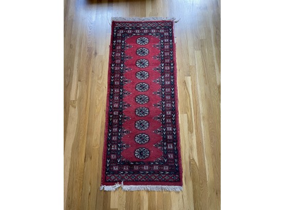Beautiful Small Rug Hand Knotted In Pakistan Pure Wool