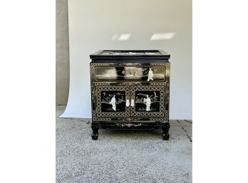 Chinese Black Lacquer End Table With Mother Of Pearl Inlay