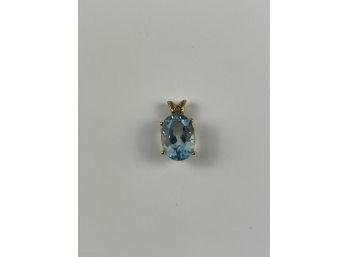 10K Pendant With Blue Stone