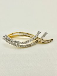 14KT Yellow Gold Round And Baguette Diamond Pin
