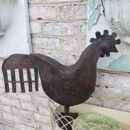 Tin Rooster Decor