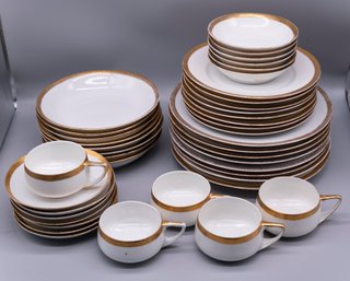 Set Of 18k Gold Plated Porcelain Dinnerware And Cups