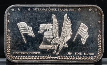Vintage International Trade Unit 1 Oz Eagle Silver Bar