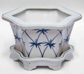 Old Chinese Blue And White Porcelain Planter