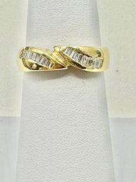 18K Yellow Gold With Baguette Diamond Ring Size 6.25 - J11054