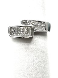 18K White Gold With Natural Diamond Princess Cut Ring Size 7 - J11059