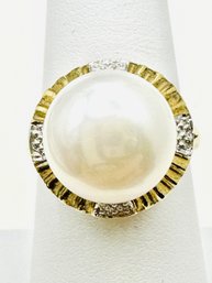 14KT Yellow Gold Fresh Water Pearl Ring Size 7