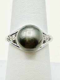 14KT White Gold Pearl And Diamond Ring Size 7 - J11348