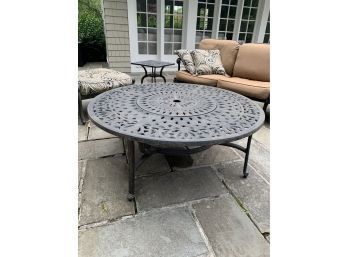Fortunoff Round Table With Firepit