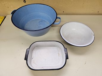 Vintage Enamelware Bowls & Pan