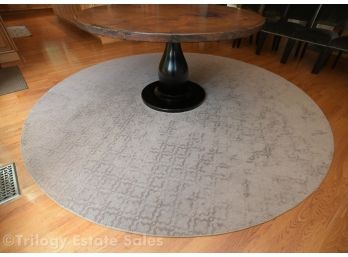 Round Rug Appx 10 Ft AS IS