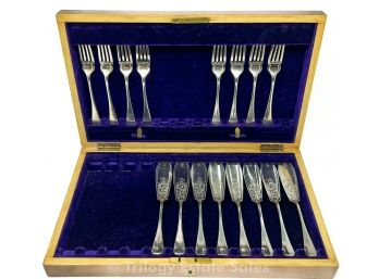 Set Of 8 Fish Forks And Knives In Wooden Presentation Box