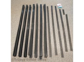 Atlas HO Scale Code 100 Flex Track 73 Pcs Of 3'ft / 36' Sections / Over 220' Of Track