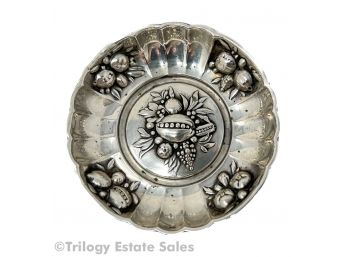 800 Silver Repousse Nut Dish 1.045 Ozt