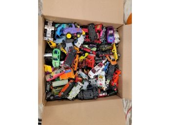 Grp 9 : Over 10 Pounds Of Generic Diecast Cars