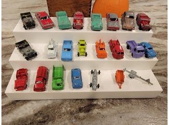 Toy Car Group 16 : Large Lot Of Tootsietoys Diecast