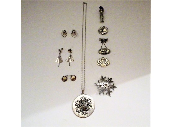 Assorted Sterling Jewelry Pieces - Lot 68