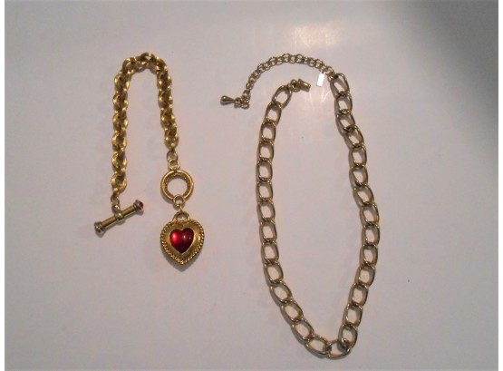 Silver Necklace And Gold Bracelet - Lot 9