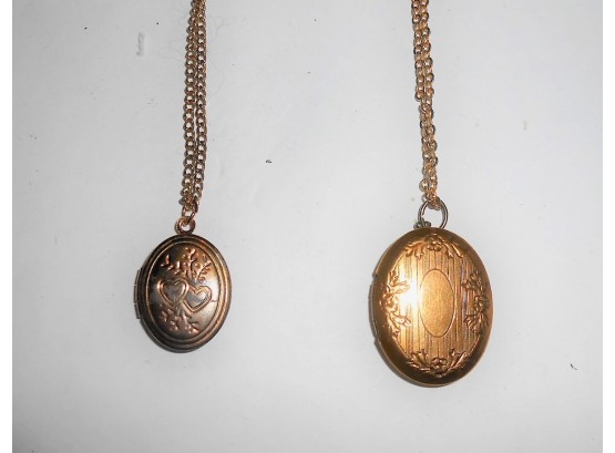 Lockets And Necklaces - Lot 308