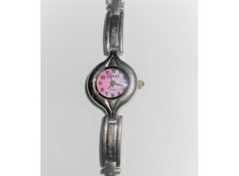 2 Gucci Watches - Lot 241