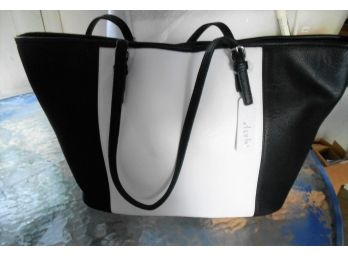 Charming Charlie, Black And White Leather Woman's Shoulder Bag
