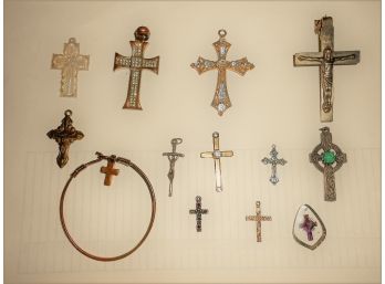 Crosses And Crucifixes - Lot 319