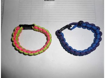 4 Survival Bracelets - Lot 296