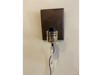 Accent Lamp Co Wooden & Metal Wall Sconce, Works!