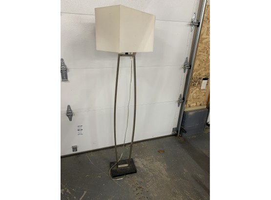 Mid Modern Style Lamp
