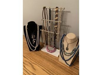 Lot Of 15 Vintage Costume Jewelry Necklaces