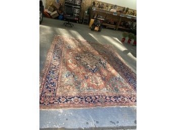 Beautiful Antique Persian Rug In Excellent Condition!