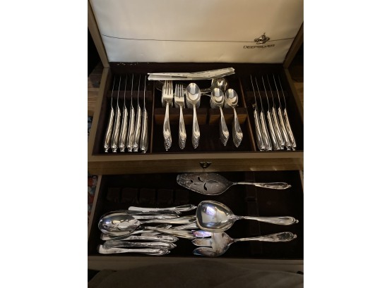 International Deep Silver Flatware Set Over 70 Pieces In Great Condition With Case.