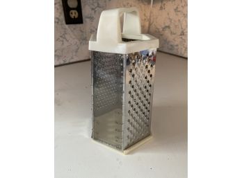 Hexagon Grater With Removable Bottom And Measuring Scale