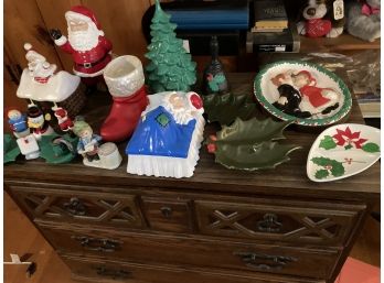 Collection Of 18 Vintage Ceramic Christmas Decorations Including Santa, Trees, Trays, Drummer Boy, Cookie Jar