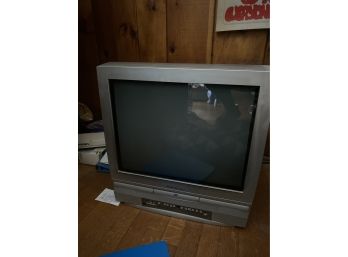 Sylvania TV With Built In DVD Player