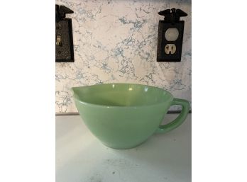 Vintage Fire King Jadeite Spouted Mixing / Batter Bowl