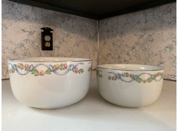 Pair Of Halls Superior Quality Kitchenware Wildfire Roses Large Heavy Duty Mixing Bowls