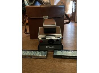 Polaroid Sx-70 Land Camera With Case And Extra Flash Bar
