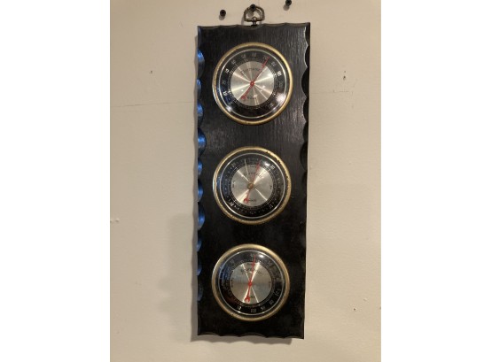 Vintage Verichron Barometer